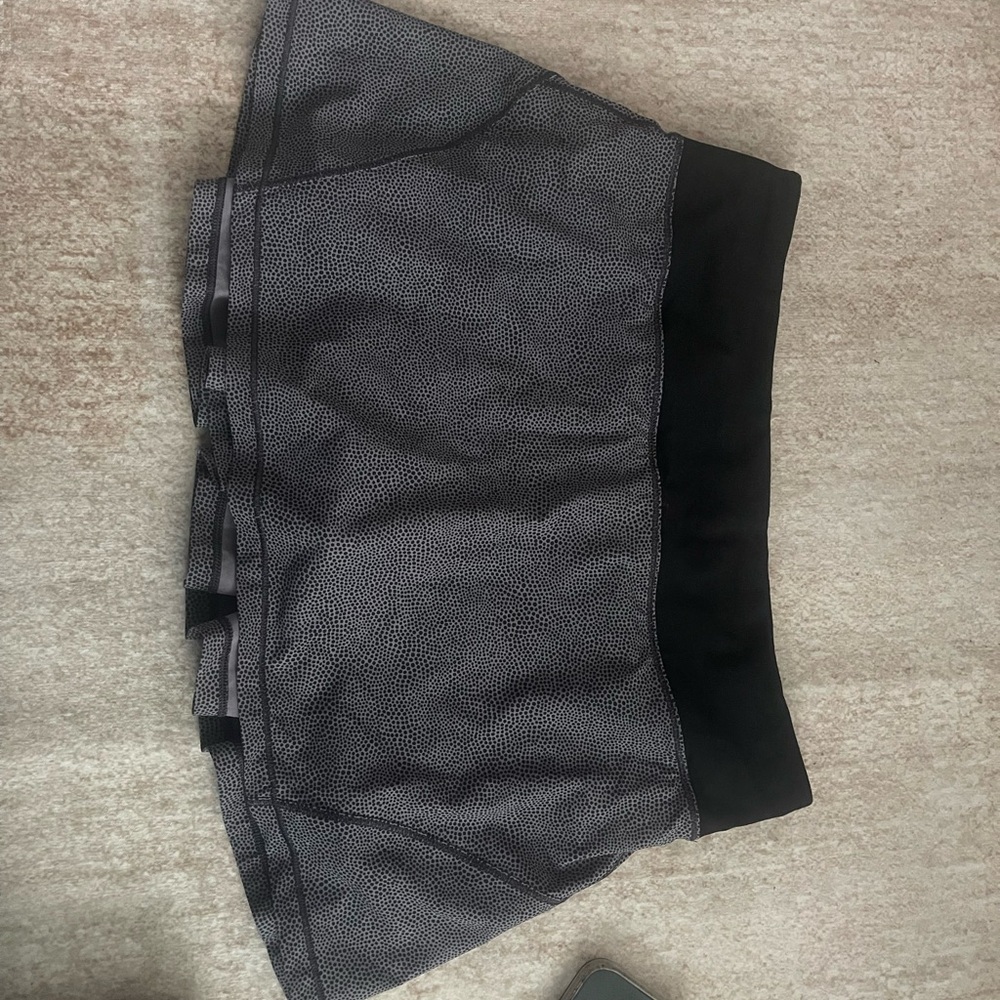 Lululemon Athletica Black and Gray Skorts with Stretch Waistband